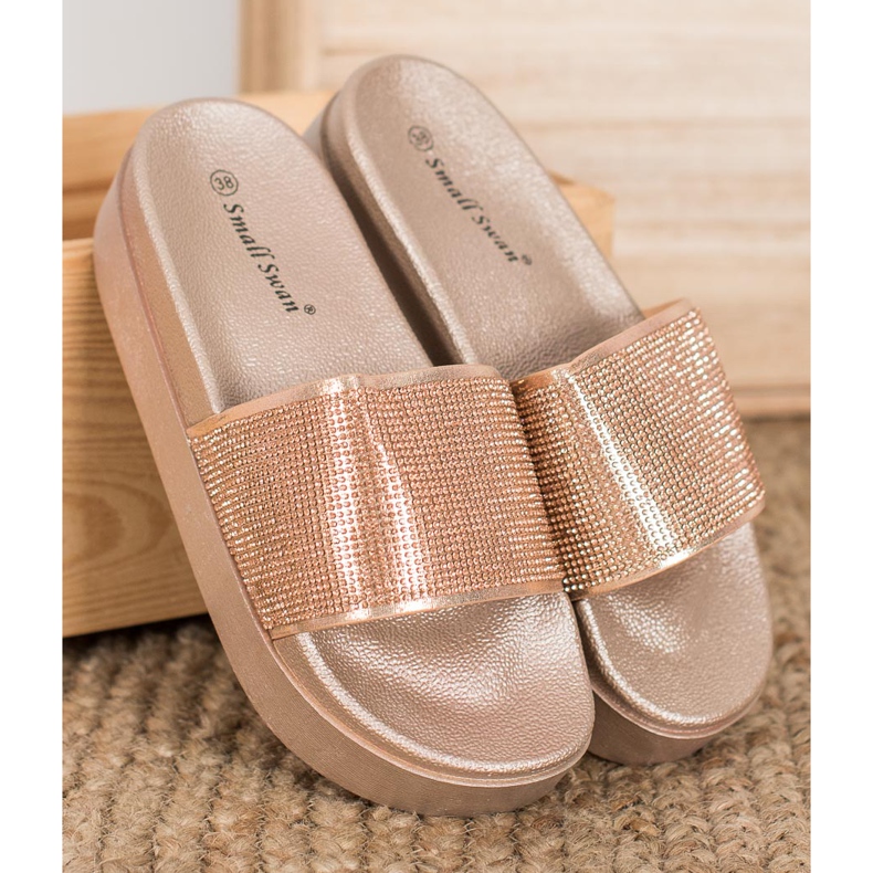 SHELOVET Pantoufles Sur La Plateforme jaune 1