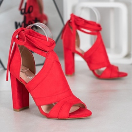 Seastar Sandales attachées sur un poteau rouge 1