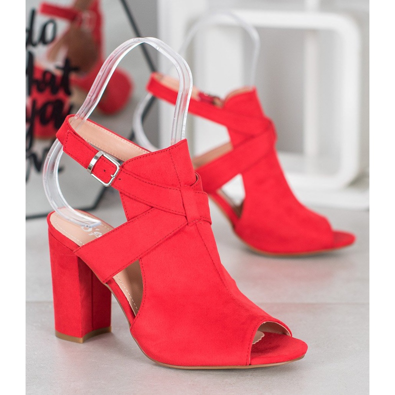 Seastar Sandales élégantes sur un bar rouge 1