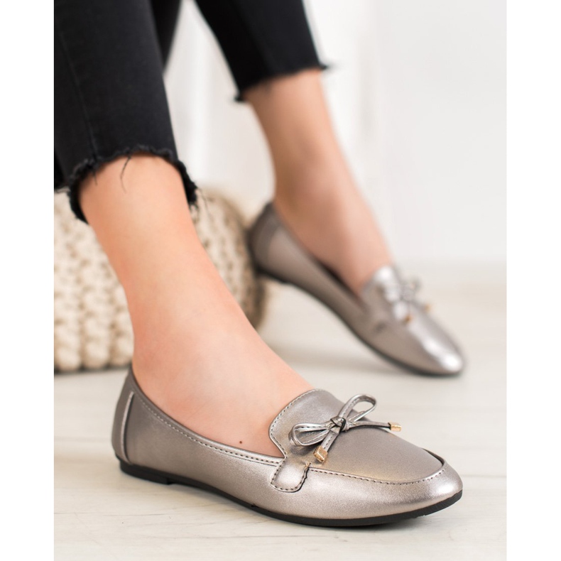 Clowse Ballerines élégantes en argent gris 1
