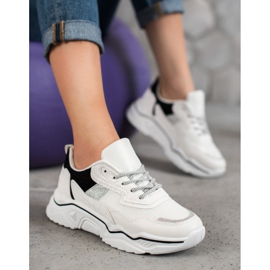 SHELOVET Sneakers sur la plate-forme avec des paillettes blanche le noir 1