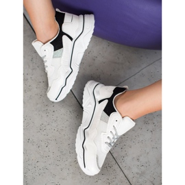 SHELOVET Sneakers sur la plate-forme avec des paillettes blanc noir 2