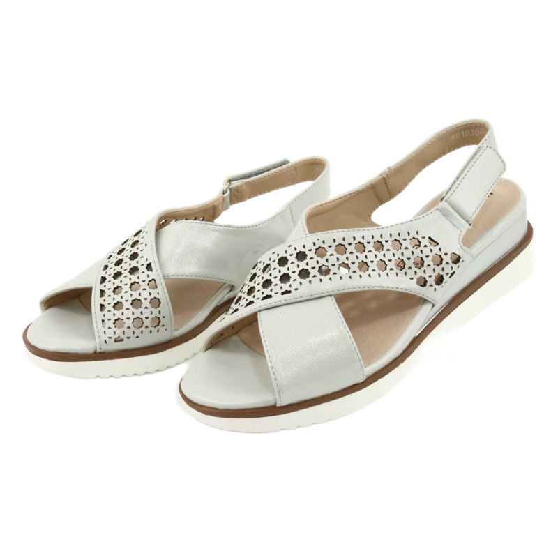 M.Daszyński Sandales en argent sur un coin Daszyński 1838 gris 3