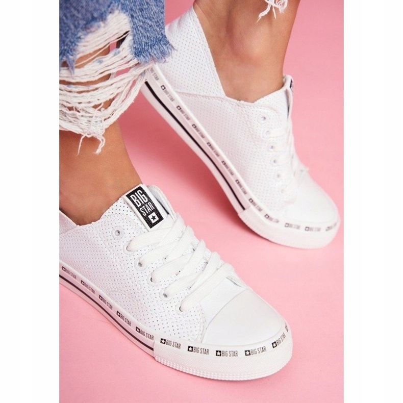 Chaussures femme blanches, baskets ajourées Big Star FF274024 1