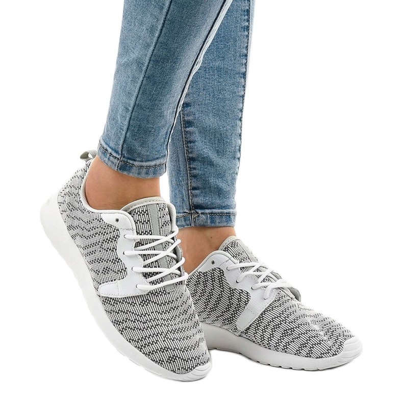 Chaussures de sport blanches pour femmes 7-6875C multicolore 1