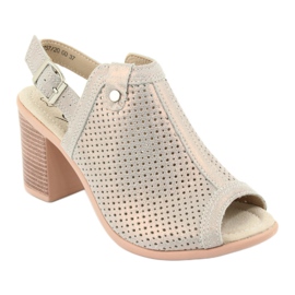Sandales ajourées beige / or Filippo DS757 d'or 1