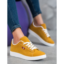 SHELOVET Chaussures confortables en éco-cuir jaune 1