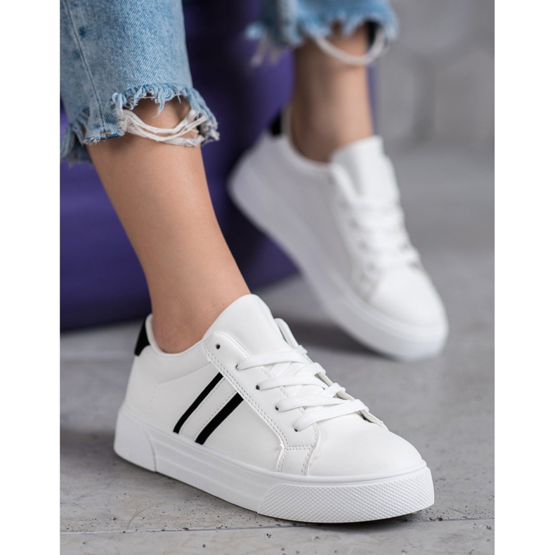 SHELOVET Chaussures de sport en cuir écologique blanc 2