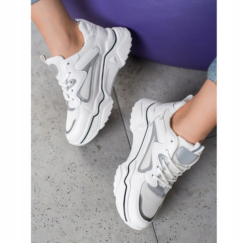 Weide Baskets à la mode avec maille blanc 1