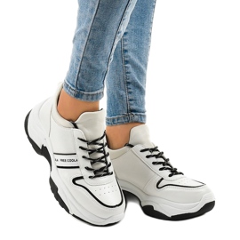 Baskets tendance en éco-cuir B0-189 blanche le noir 1 Baskets tendance en éco-cuir B0-189 blanche le noir 1