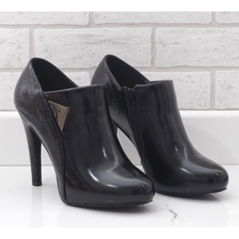 Bottines noires à talons LEI-46 2