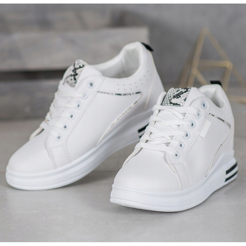 SHELOVET Chaussures blanches à semelle compensée cachée 1