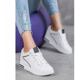 SHELOVET Chaussures blanches à semelle compensée cachée 4