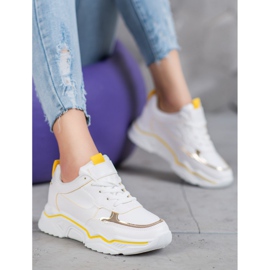 Ideal Shoes Baskets blanches en cuir écologique jaune 5