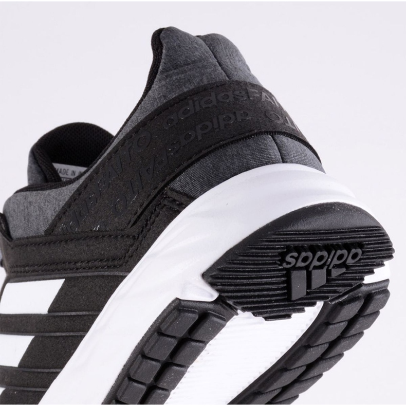 Chaussures Adidas FortaFaito Jr FV6118 noir gris 1
