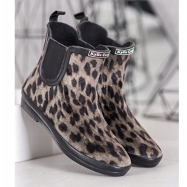Kylie Bottes en daim à imprimé léopard beige le noir 3