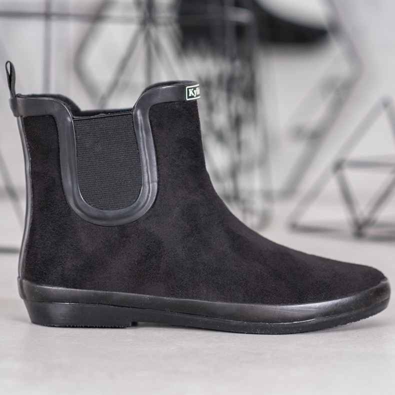 Kylie Galoches noires le noir 1