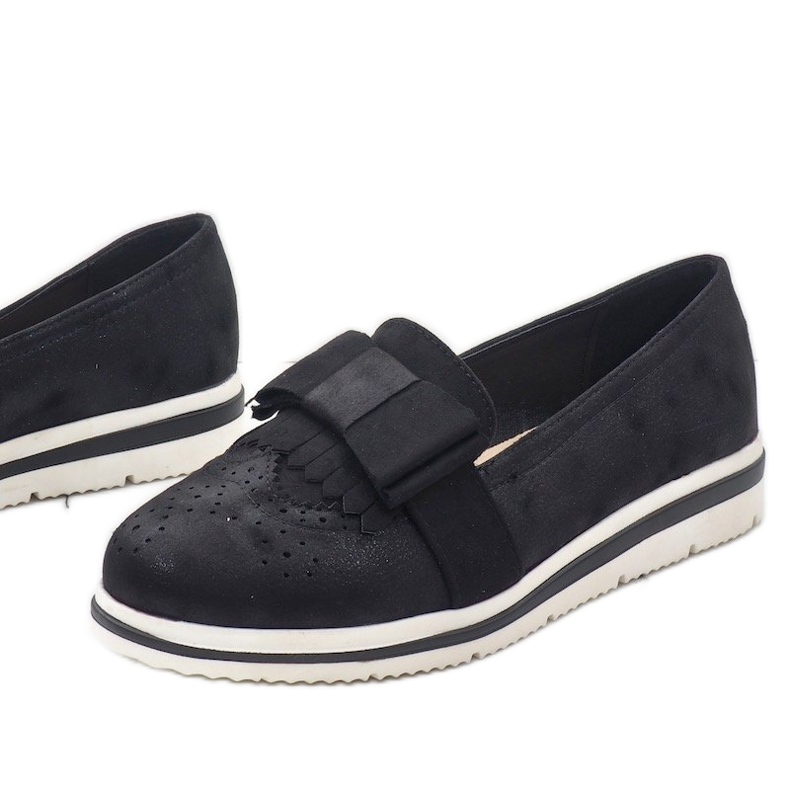 Chaussures noires mates sur le compensé YT-8 le noir 1 Chaussures noires mates sur le compensé YT-8 le noir 1