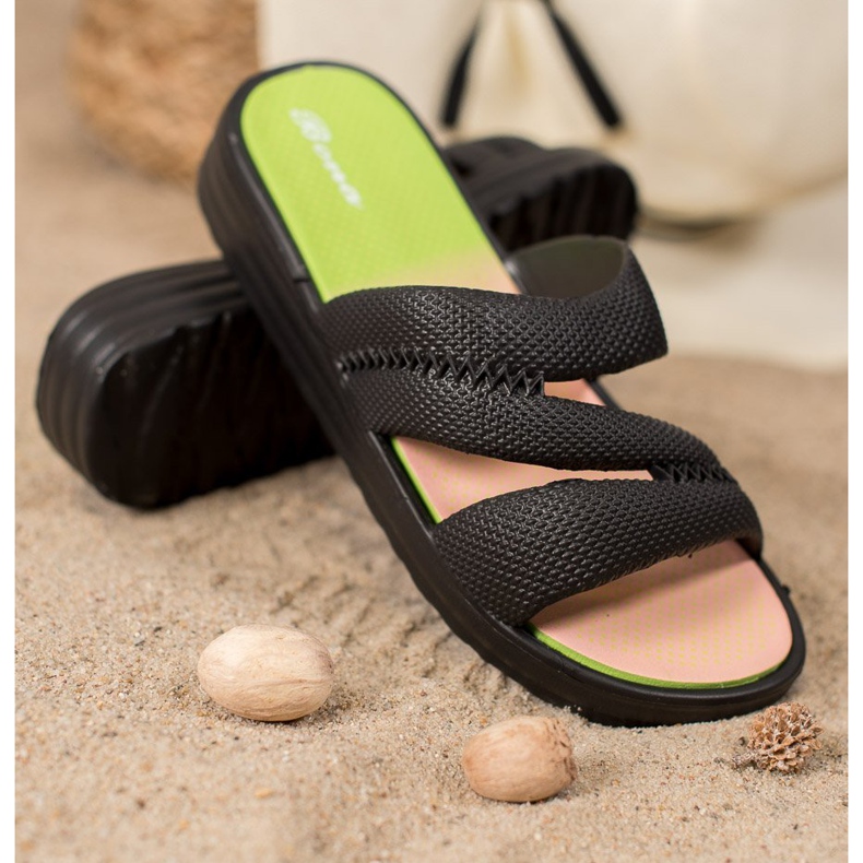 Bona Chaussons noirs confortables le noir 1