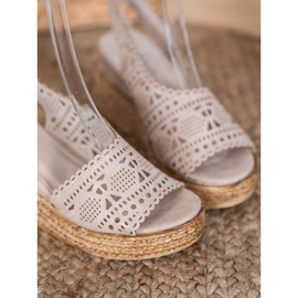 Goodin Sandales compensées ajourées beige d'or 1