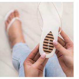 SHELOVET Des tongs classiques blanc 2