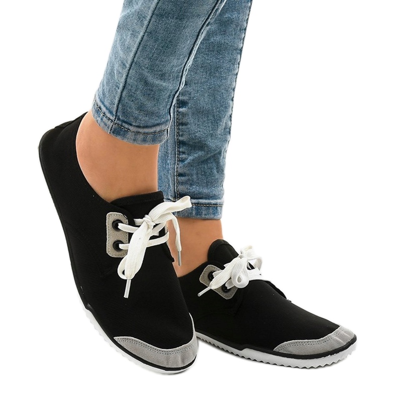 Baskets à enfiler BO-6 noires 1