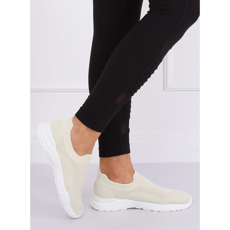 Chaussures de sport beiges FZ13P Beige 1