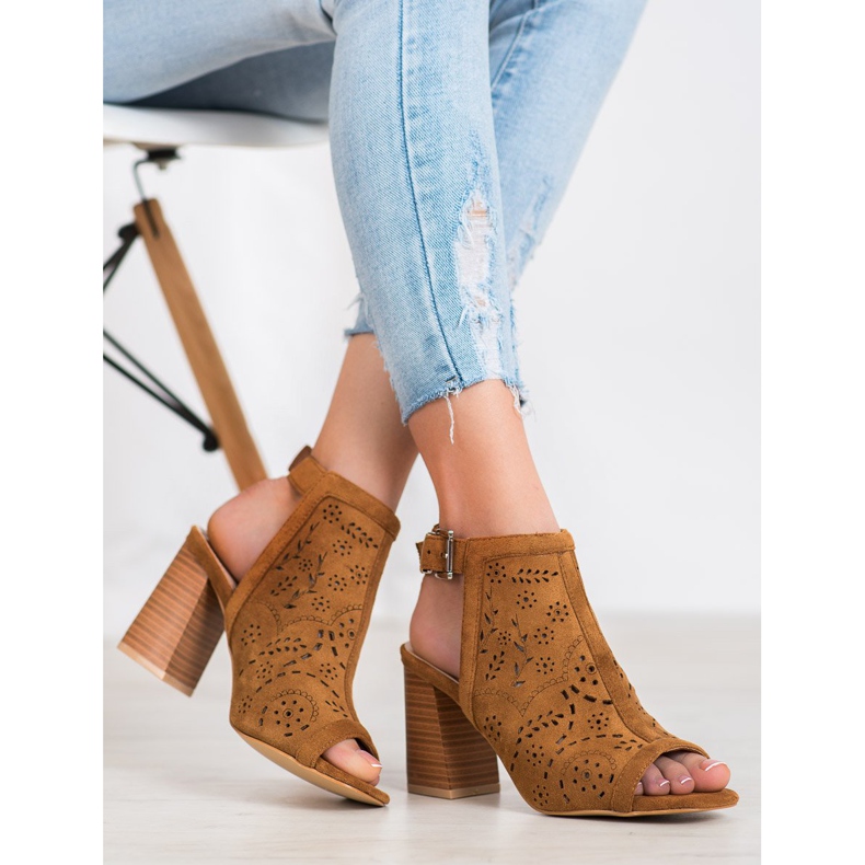 Mannika Sandales Ajourées Montées brun 1