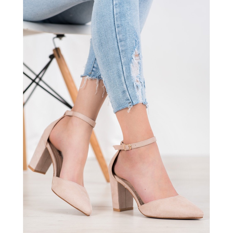 Seastar Escarpins en daim sur un pilier brun 1