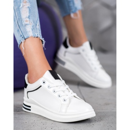 Diamantique Chaussures de sport blanches 1