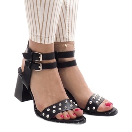 Sandales noires à talons 77-12 2