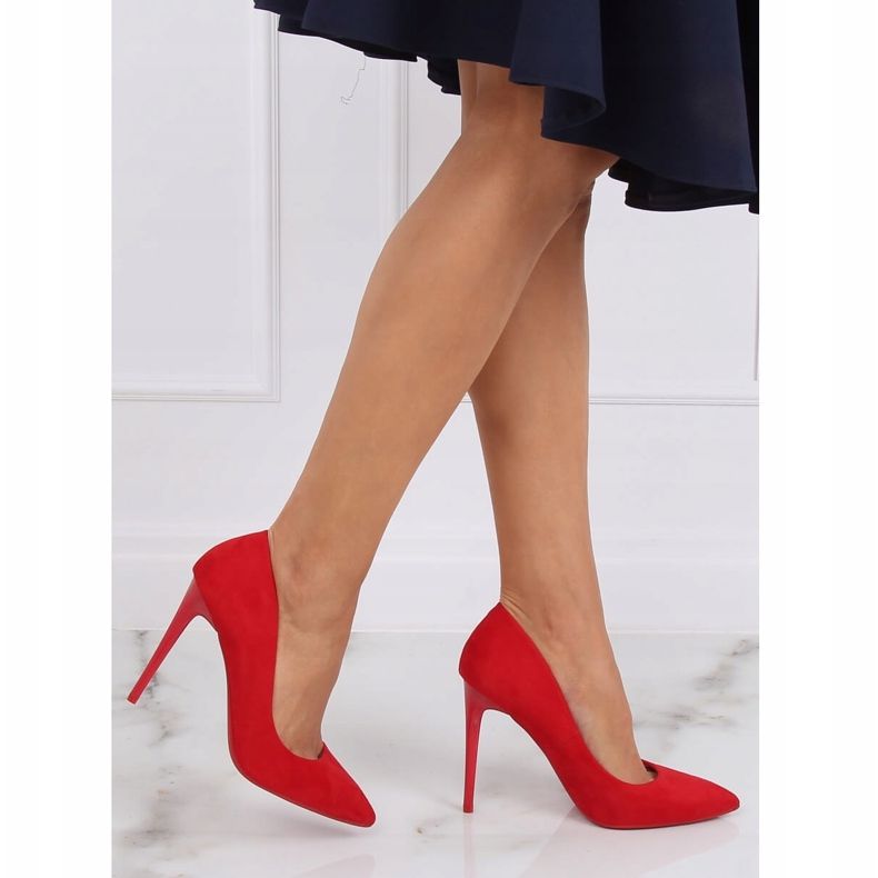 Pompes sur une broche rouge NF-51P Rouge 2