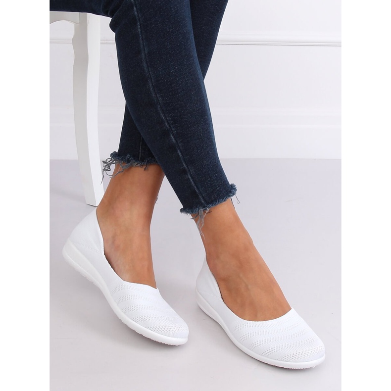 IC03 Ballerines en maille blanche 2