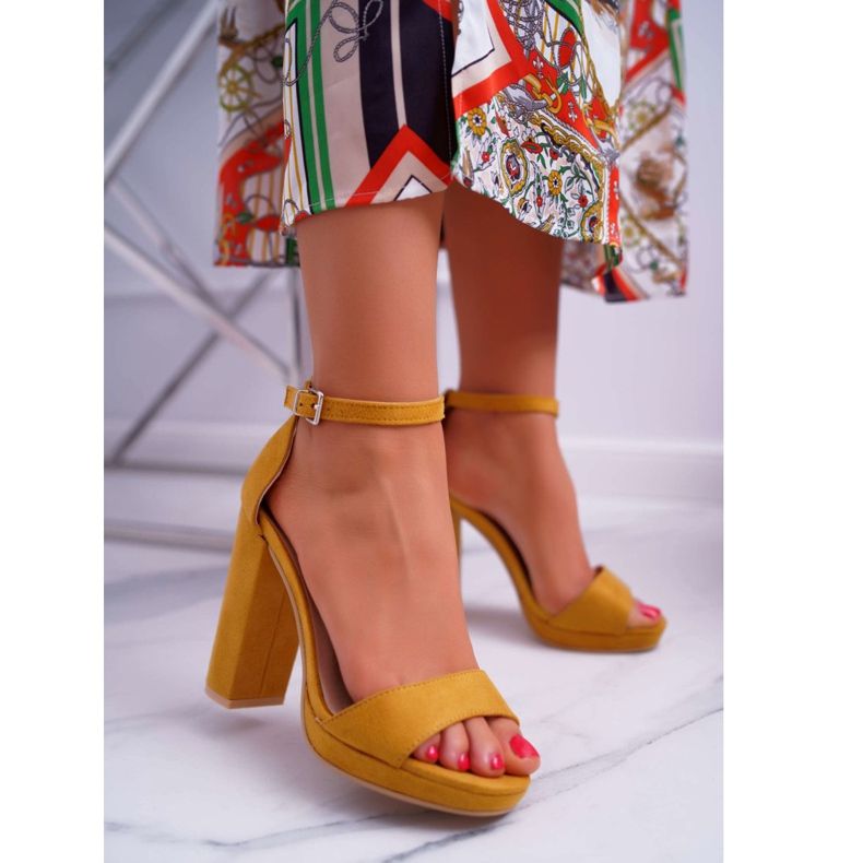 FW1 Sandales jaunes pour femmes sur une plate-forme à talons hauts Debora 2