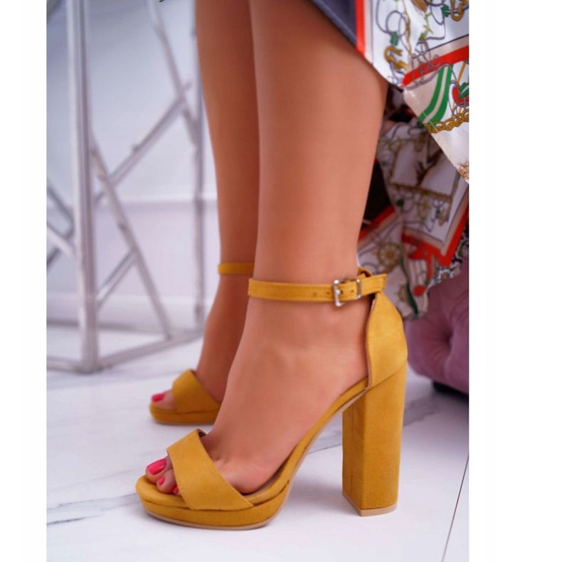 FW1 Sandales jaunes pour femmes sur une plate-forme à talons hauts Debora 1