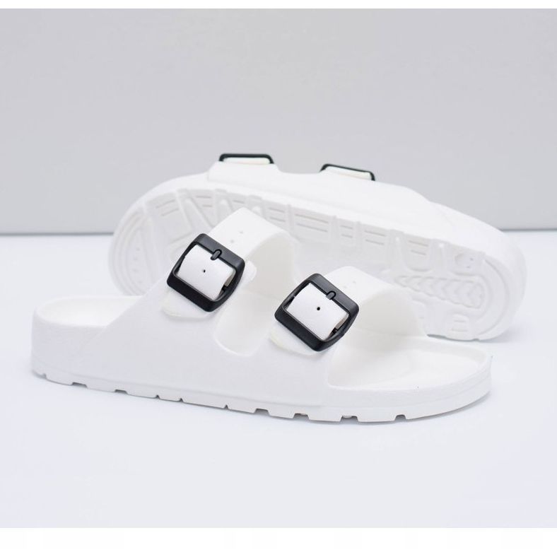 Flameshoes Pantoufles Garden Light blanches pour hommes 2