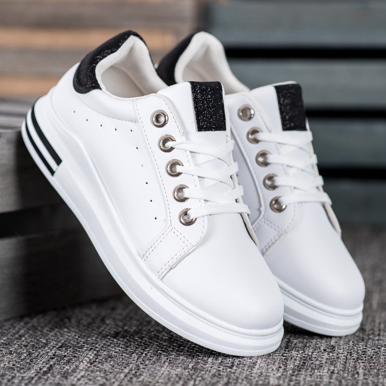 Diamantique Chaussures de sport sur la plate-forme blanche 1