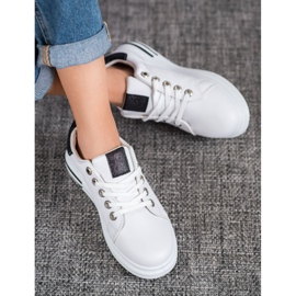 Diamantique Chaussures de sport sur la plate-forme blanc 2