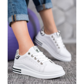 Diamantique Chaussures de sport sur la plate-forme blanche 1