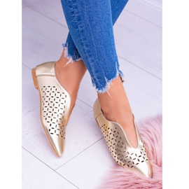 Lu Boo Golden Femmes Synthia Slip-On Chaussures d'or 3