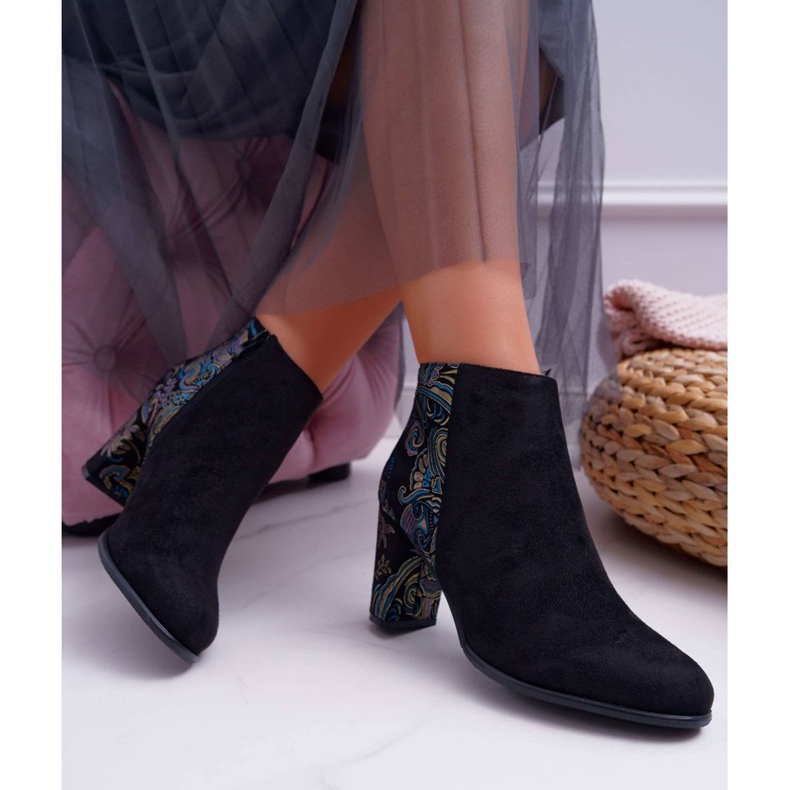 Sergio Leone Bottes Noires Sur Le Post Folk Eros Flowers 2