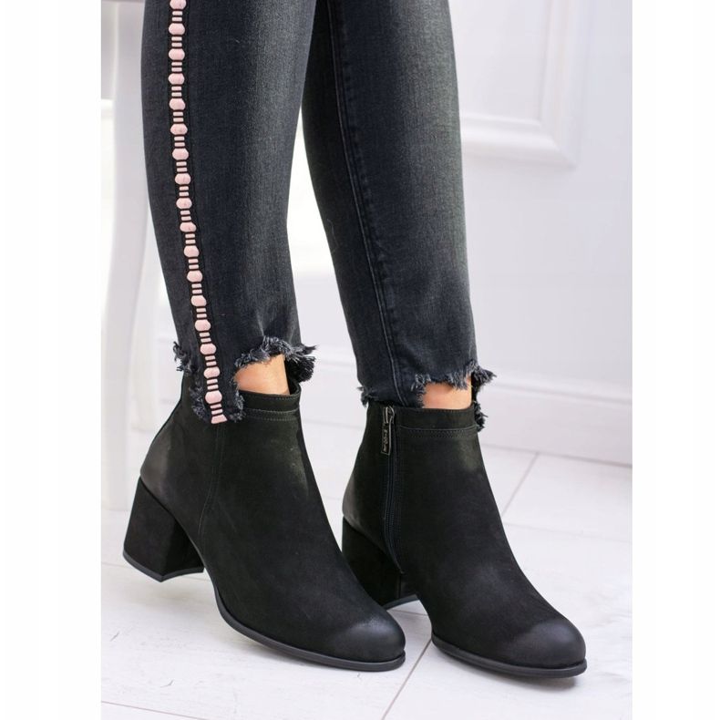 Bottes En Cuir Noires Pour Femmes Sur Un Talon Nicole 1