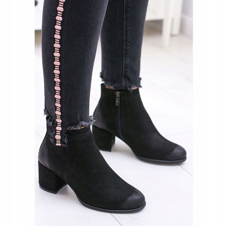 Bottes En Cuir Noires Pour Femmes Sur Un Talon Nicole 2