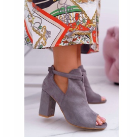 Vinceza Sandales bottines grises sur une barre à bouts ouverts gris 1