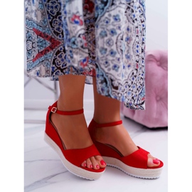 SEA Sandales Pour Femmes Sur Une Plateforme Compensée En Daim Rouge Delima 5