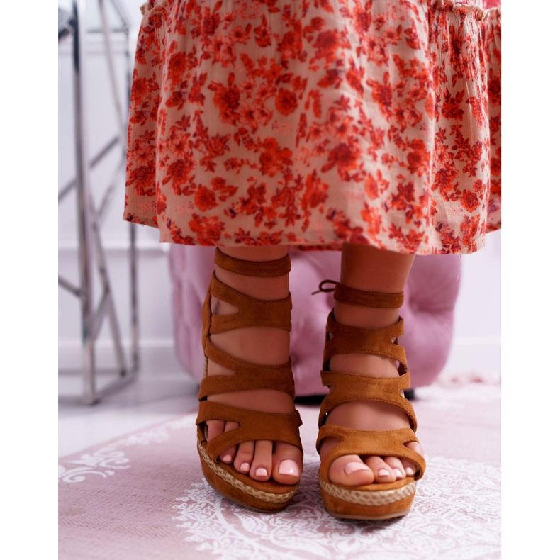 FRERY Sandales Sur Compensées Pour Femmes A String Camel Liluena brun 2