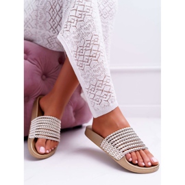 Chaussons pour Femme avec Perles Doré Elavi 1