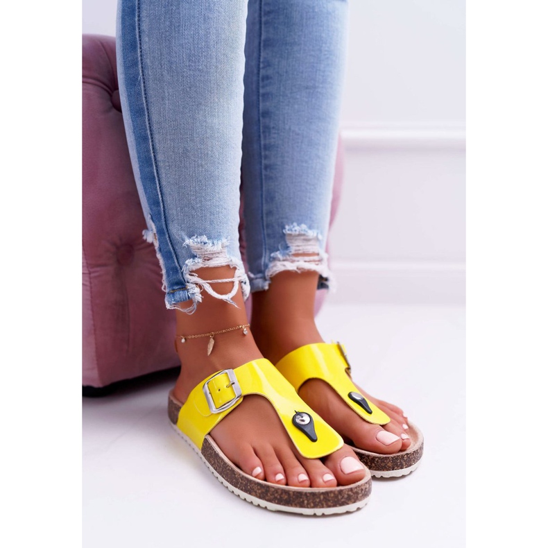 SEA Chaussons Femme Tongs Sur Bouchons, Palette Jaune Laqué 2