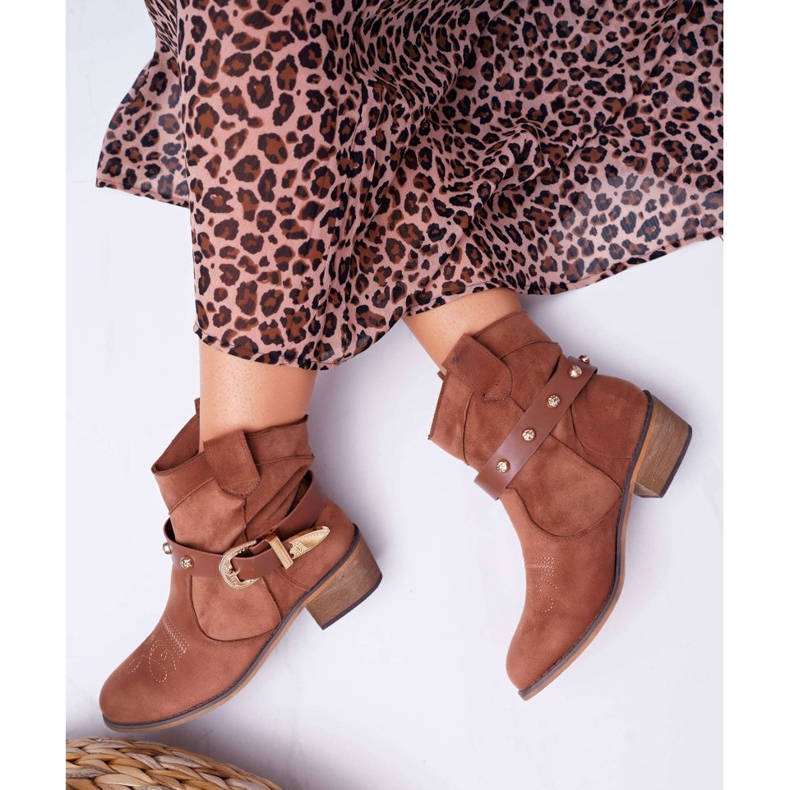 FRBS Boots Femme Talon Plat Cowboy Boots à Boucle Camel Ewella brun 2