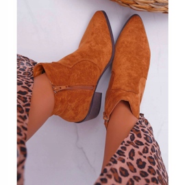 Bottes à talon plat pour femmes Umberco camel brun 4